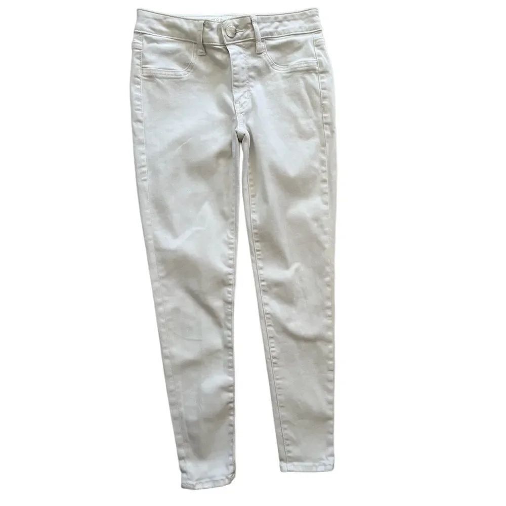 American Eagle Outfitters Next Level Stretch X white Jeggings size 6 short.